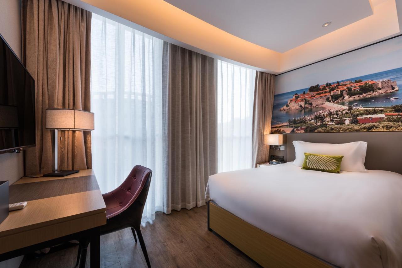 Mercure Shanghai Hongqiao Railway Station Exterior photo