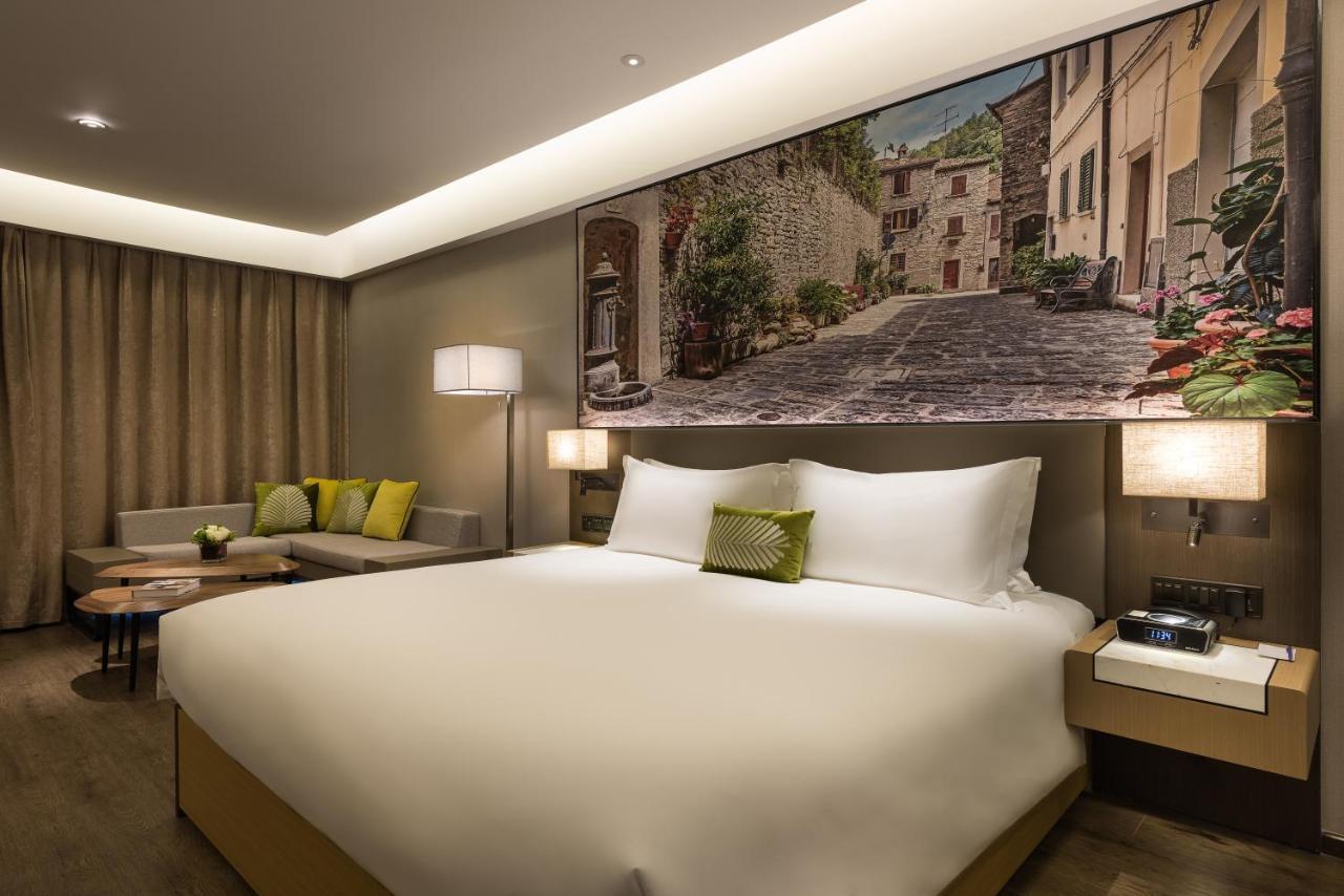 Mercure Shanghai Hongqiao Railway Station Exterior photo