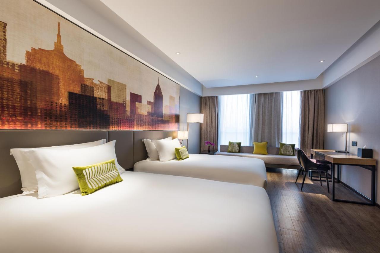 Mercure Shanghai Hongqiao Railway Station Exterior photo